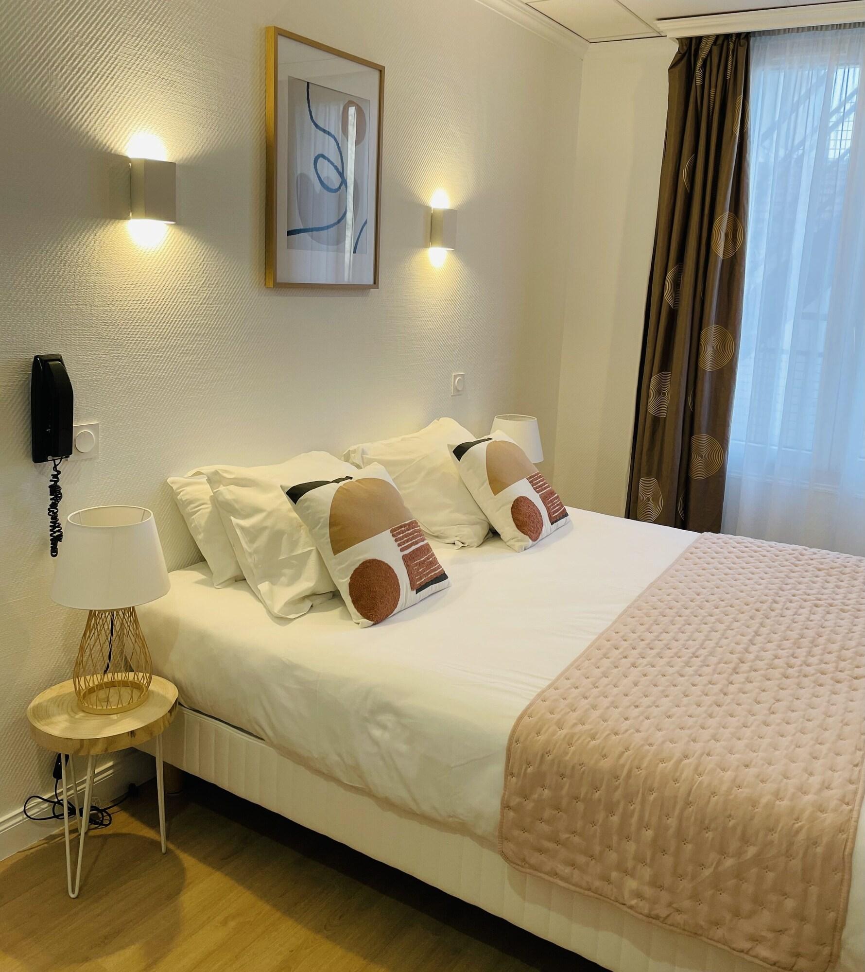 Porte Mars Gare Centre Hotel